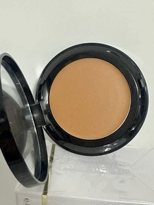 Bobbi Brown Foundation Warm Peach - Missing Sticker - Picture 1 of 5
