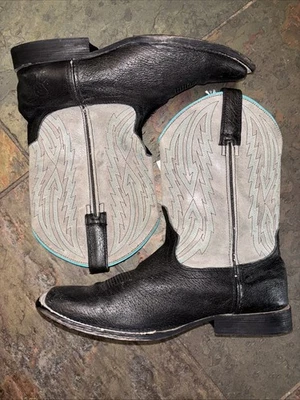 Botas occidentales Ariat con eje bordado niños 4 M cuero implacable inigualable Foto 1 de 4