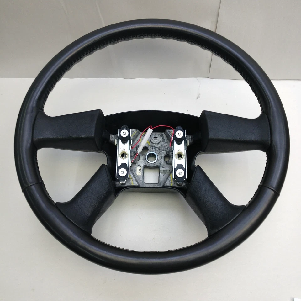 2003-2006 Chevy Silverado GMC Leather Sierra Steering Wheel OEM - Image 1 of 4