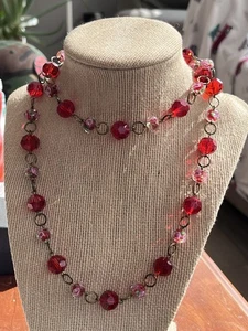 Beautiful Vintage Czech Glass Red beads Rose bud Necklace 32 in - Picture 1 of 7