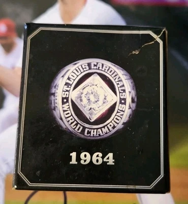 Anillo Réplica Campeones Serie Mundial 1964 Cardenales de San Luis Tono Plata Foto 1 de 4
