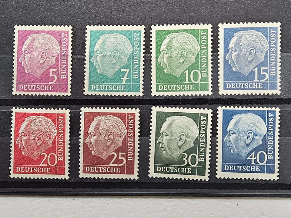 Germany Stamp, 1960 President Theodor Heuss, MNH F/VF CV$78.00 (412G12) ** - Image 1 of 2