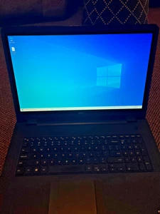 Dell inspiron 17 5755 (AMD A8-7410-1TB HHD-8GB DDR3-AMD Radeon R5)  - Picture 1 of 8
