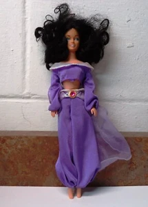 DE COLECCIÓN BARBIE/CLON, CHINA EN LA PARTE POSTERIOR, SIN FECHA, CON ATUENDO DE GENIO - Imagen 1 de 15