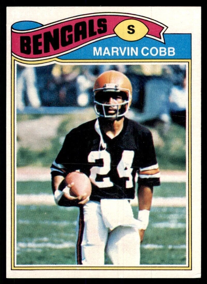 1977 Topps Marvin Cobb Football Cards #52 - Image 1 of 2