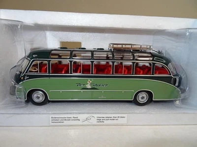 Premium ClassiXXs 1:43: Bus Setra S8 "Der Walser" hellgrün/dunkelgrün - Bild 1 von 4