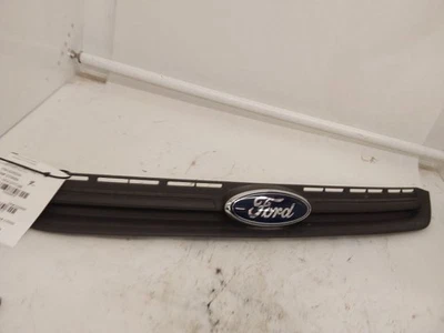 Верхняя решетка для Ford Escape 2013-2016 годов выпуска подходит для базовых моделей S - Изображение 1 из 4