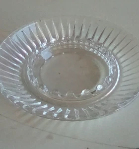 Vintage Round Clear Glass Ashtray - Picture 1 of 3