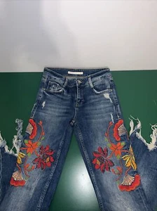 ZARA TRAFALUC DENIMWEAR FLORAL JEANS WOMEN'S SIZE 2 - Picture 1 of 9