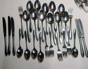 Lote de 28 cubiertos Hampton Silversmiths Conifer - Imagen 1 de 2