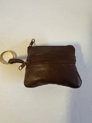 Cartera Monedero Buxton De Colección Marrón con Llavero Terciopelo Tacto Cuero de Vaca Bolsillos Exteriores Foto 1 de 4