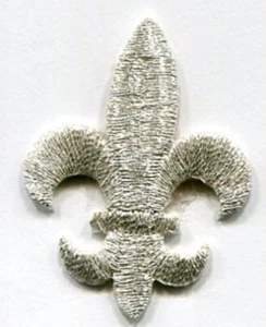 FLEUR DE LIS SILVER IRON ON PATCH APPLIQUE 1 3/8 X 1 3/4 inch - Picture 1 of 1