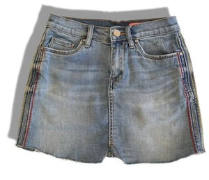 Girls Size 8 BLANK NYC Embroidered Denim Skirt NWT - Picture 1 of 1
