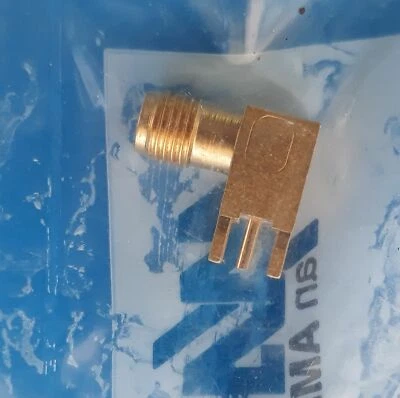 Amp / Macom 2064-0000-00 RF Coaxial Board Mount Connector SMA - Image 1 of 3