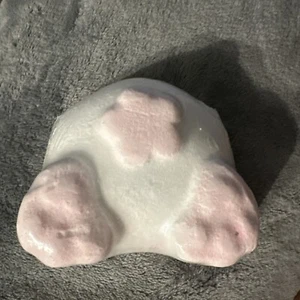 Charmed Aroma Bunny Bath Bomb with surprise Ring Size 7 - Picture 1 of 2