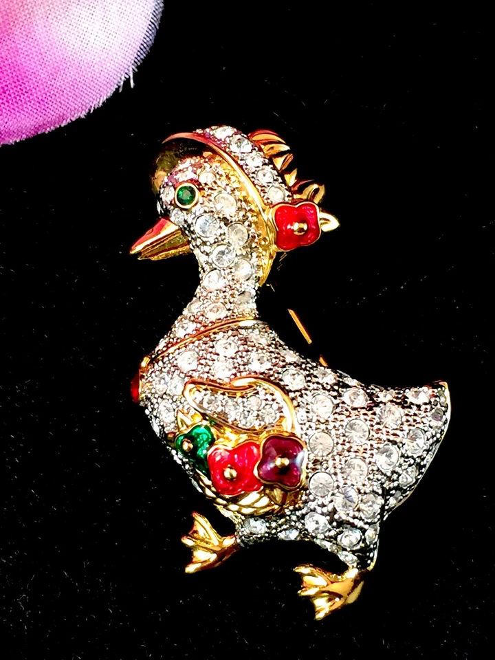 Dazzling Swarovski Swan 18k GP Crystal Rhinestone Enamel Mother Goose Brooch