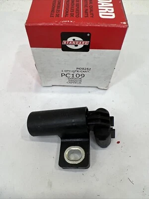 PC109 Engine Camshaft Position Sensor  Standard Motor Products - Image 1 of 4