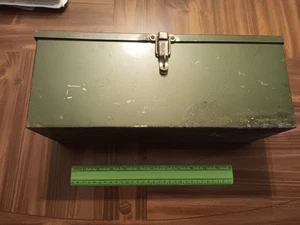 Vintage Metal Toolbox With Latch And Handle- Green (18-005) - Picture 1 of 6