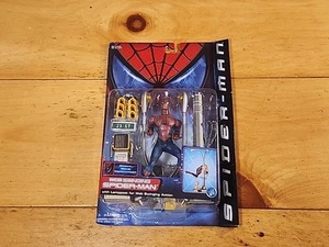 New Web Swinging Spider-Man Action Figure Series 2 ToyBiz 2002 - Picture 1 of 9