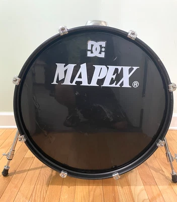 Bajo negro Mapex 22" X 16" Foto 1 de 4