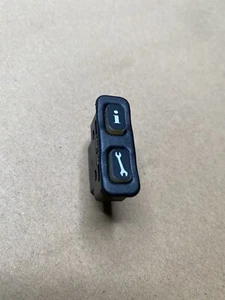 MERCEDES BENZ W221 W219 W164 S CLS GL ML CONSOLA CENTRAL INFORMACIÓN SERVICIO INTERRUPTOR OEM - Imagen 1 de 4