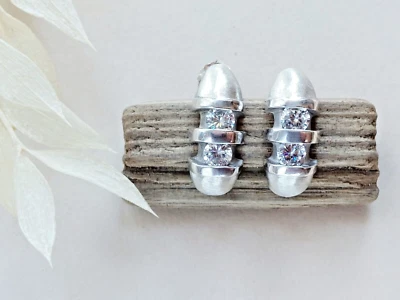 Schicke Ohrstecker mit funkelnden Schmucksteinen 925 Sterling Silber - Bild 1 von 2