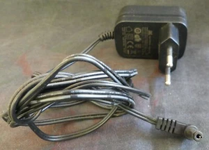 Chargeur 220 volt 0,5 A sur secteur REF 5161 - Photo 1 sur 3