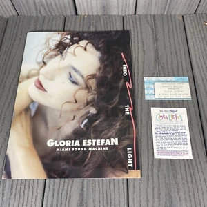 1991 Gloria Estefan Into the Light Concert Tour Program With Ticket Stub - Picture 1 of 7