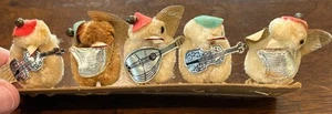 Five Chenille Bird Band Figures W/musical Instruments Guitar Harp 1 1/2” Tall - Picture 1 of 4