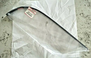 MITSUBISHI MK624996 - MOULDING (TRIM) - Headlamp Surround - OEM Part-Right Hand - Picture 1 of 7
