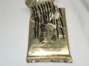 Marilyn Monroe Pack Of 10 Trading Cards 1993 The Private Collection in Open Pack - Picture 1 of 12