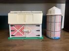 Vintage Fisher Price Little People Barn And Silo. Faded Color But Still Alive!