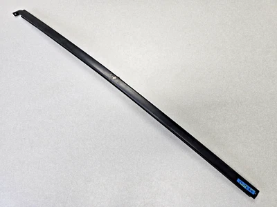 USED ORIGINAL PORSCHE 911 930 PASSENGER DOOR BLACK VERTICAL FRAME LEG 1974-89 R5 - Image 1 of 4