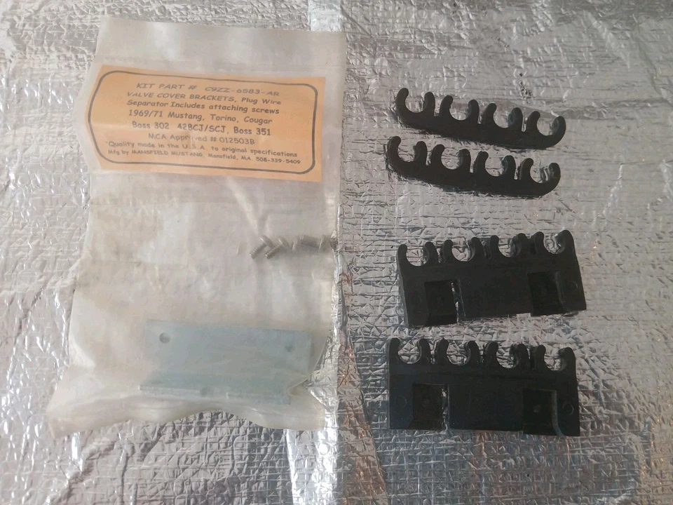 Mustang Shelby Cougar 428CJ 1969 70 soportes de cubierta de válvula, separadores de cables Foto 1 de 1