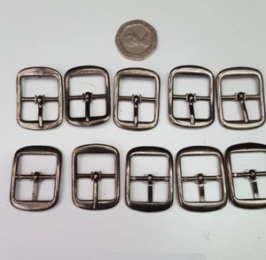 Schuster Werkzeugtasche Schuhreparatur 10 Rotgussschnallen passend für 17 mm Riemen B11 - Bild 1 von 3
