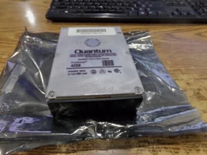 Quantum ProDirve Model: 425S SCSI Hard Drive.  Part Number: MU425012-003-06 - Picture 1 of 5