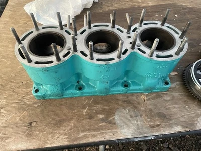 1999 Kawasaki 900 STX Jet Ski Jug/Cylinder - Image 1 of 4