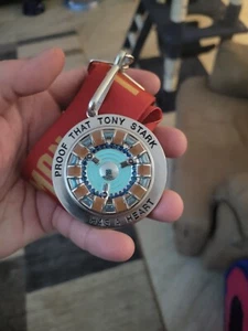 SDCC 2019 Marvel Exclusive Arc Reactor PROOF THAT TONY STARK HAS A HEART lanyard - Picture 1 of 2