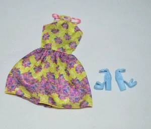 BARBIE FASHIONISTAS - FANCY FLOWERS DRESS AND BLUE SHOES - Picture 1 of 3