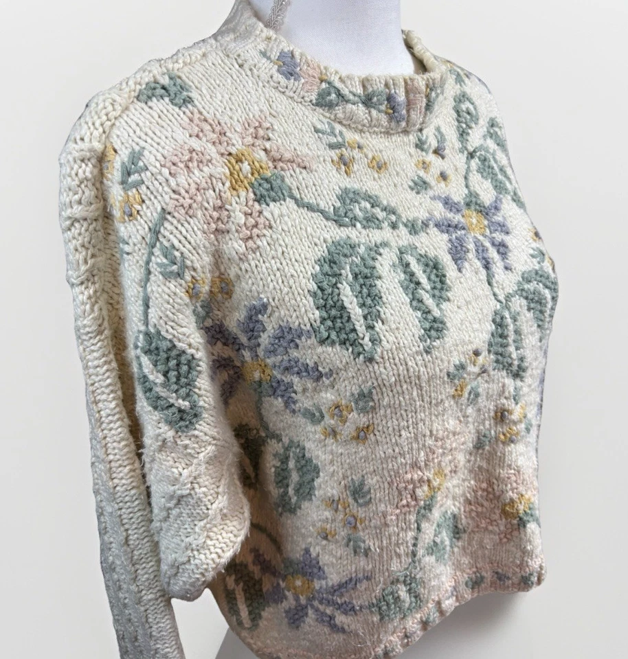 Suéter Floral Lizwear Petite Crema Ramie Algodón Tejido Años 80 Cottagecore Foto 1 de 4