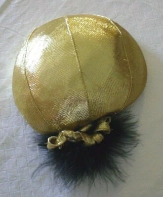 hat  BERMONA TREND made in England ostrich feathers 7" diameter - Image 1 of 3
