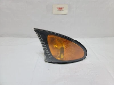 2002-2005 BMW 325i 330i Turn Signal Light Lamp Right Passenger Side 63137165860 Foto 1 de 4