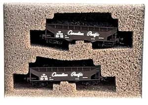 Z Full Throttle WDW3006 Open 33' Offset 2Bay Hoppers Canadian Pacific 2Car Set#2 - Picture 1 of 5