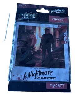 Imán de nevera Freddy Krueger Pesadilla en Elm Street 4 1/2" x 4 1/4" Hombre Cueva - Imagen 1 de 2