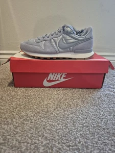 NIKE INTERNATIONALIST * WOLF GREY / WHITE * 828407 018 * UK 6 - Picture 1 of 10