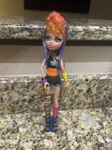 Mattel 2011 Monster High Hombre Lobo Hermana Exclusivo Howleen Wolf Traje Original - Imagen 1 de 2