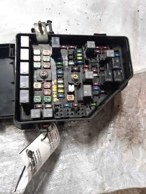 Fuse Box Engine Tow Package Without HID Fits 09 ACADIA 215251 Foto 1 de 4