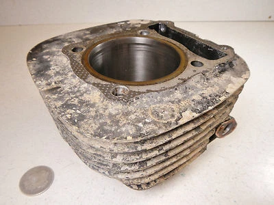 80 Suzuki DR400 DR 400 Cylinder Piston Jug Foto 1 de 4