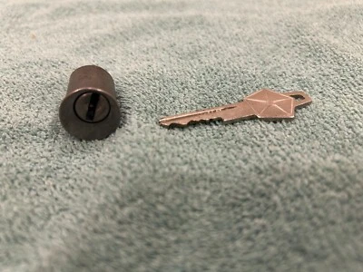 61 62 63 64 65 66 DODGE D100 SWEPTSIDE IGNITION LOCK & KEY COMBO NOS - Image 1 of 3