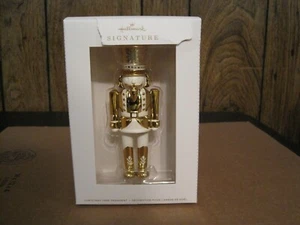 2023 HALLMARK RECUERDO ADORNO CASCANUECES QUE TUS MERRIEST WISHES SE HAGAN REALIDAD - Imagen 1 de 17